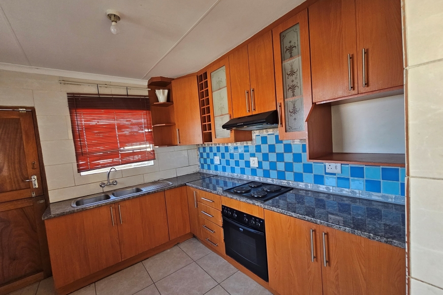 To Let 3 Bedroom Property for Rent in Tlhabane West North West